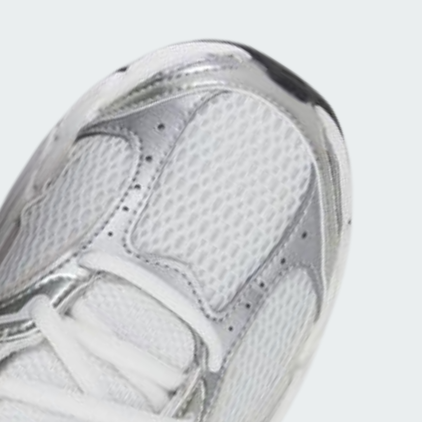 Originals V5 White Metallic